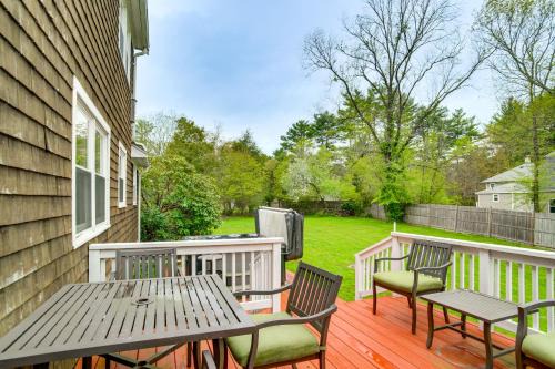Private Hot Tub, Yard & Games Galore: Plymouth Gem