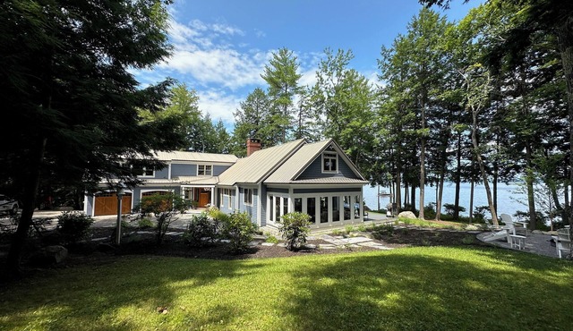 Private Lakefront Estate with 180 Degree Views