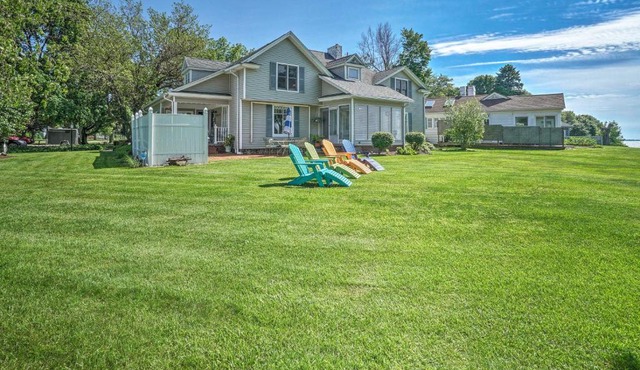 Private Waterfront Lake Erie Home w/BBQ Patio