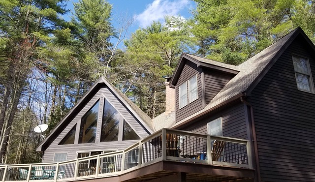 Private Woodland Getaway minutes from Ski Butternut