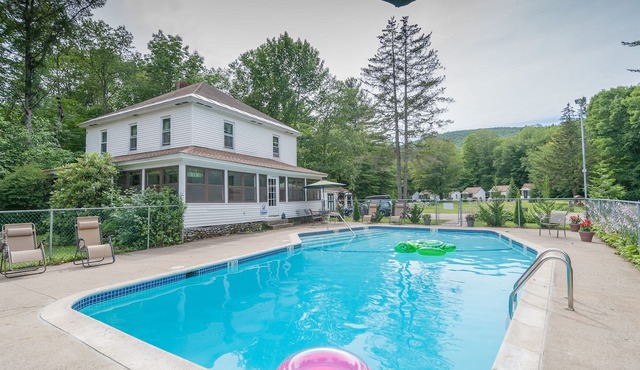Profile Motel & Cottages