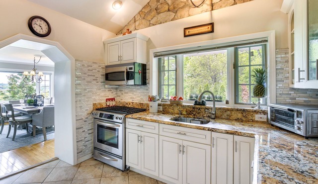 Putnam Valley Vacation Rental: Patio & Lake Views!