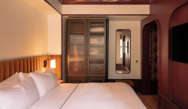 Quaint Cleveland Charm: Room with a Local Vibe | Near Quicken Loans Arena