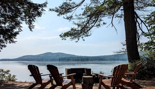 Quaint Lakeside Cabin for a Peaceful Family Getaway Surrounded by Nature by Province Lake in New Hampshire