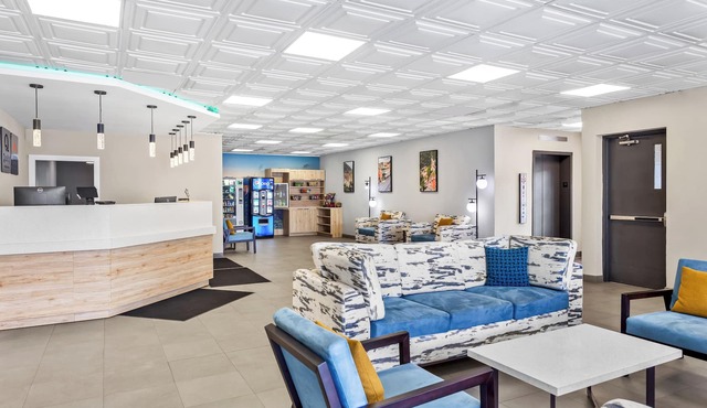 Quality Inn & Suites Charleston - Civic Center