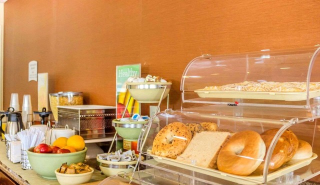 Quality Inn Waterbury East