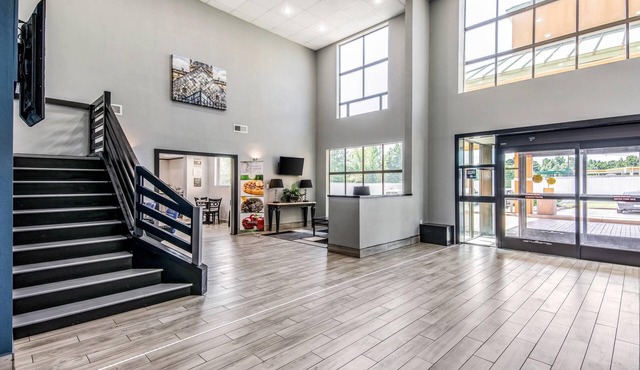 Quality Suites Maumelle - Little Rock Northwest