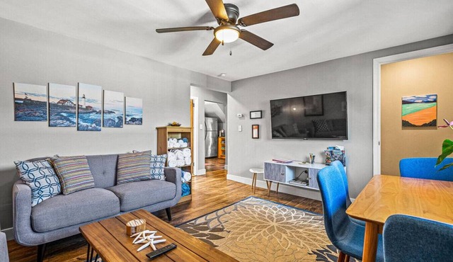 Quincy Beach Home Next to Boston & T, Free Parking