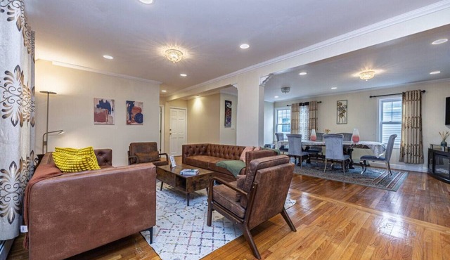 Recently Renovated Extremely Spacious Home For You