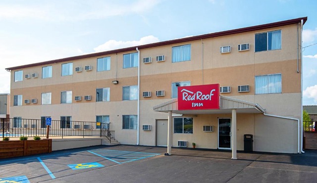 Red Roof Inn Cameron