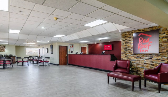 Red Roof Inn & Conference Center Wichita Airport