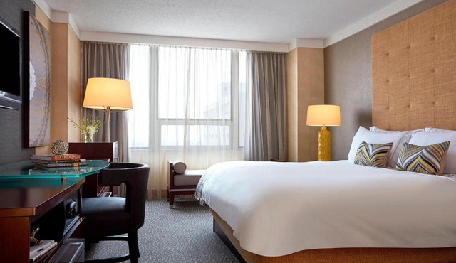 Renaissance Columbus Downtown Hotel