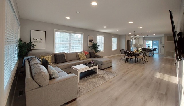 Restful Hotel-Inspired Modern Retreat, A New Cozy 3BR, 2BA Open Concept Home