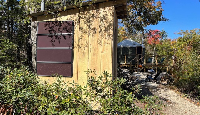 RESTful yurt in charming Hinsdale; pet-friendly with multiple hiking options