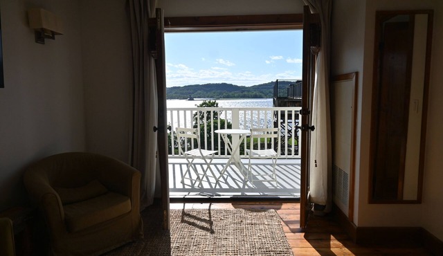 Rhinecliff Hotel