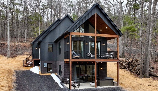 Ridge & Water | Pool table, hot tub, fire pit!