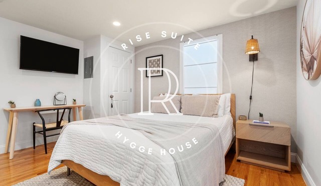Rise Suite at The Hygge House