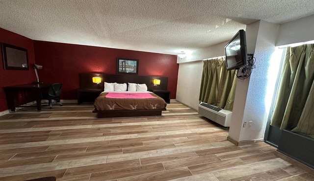 River Valley Inn and Suites By OYO