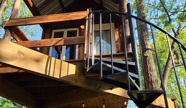 Riverfront Treehouse Camp in Eureka Springs