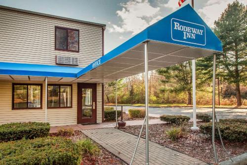 Rodeway Inn Groton - New London