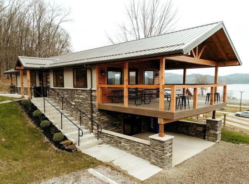 Romantic A-frame Cabin Ideal for Two by Tappan Lake in Ohio