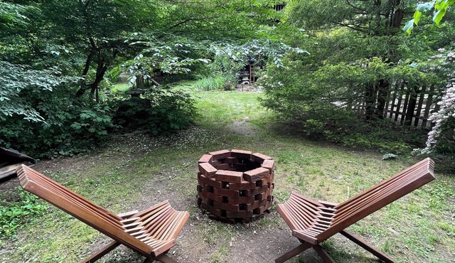 Romantic Botanical Glamping with pool, gardens & smoked dinner for 2 available.