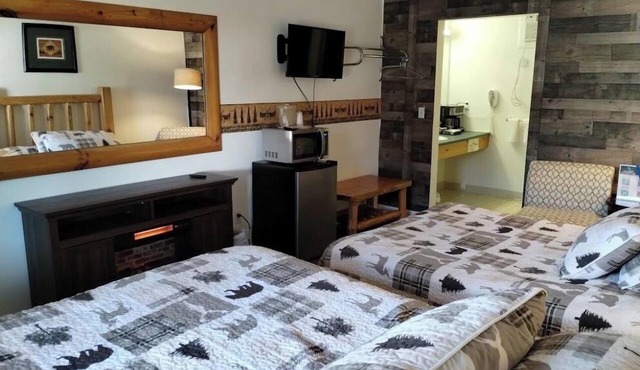 Room: Ohiopyle Adventures - Stay Where the Action Is