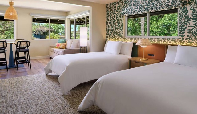 Royal Bungalow Studio Suite at Royal Lahaina Resort, 2 Outdoor Pools