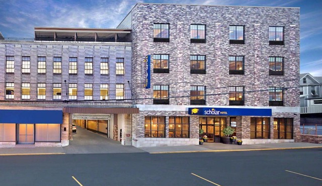Scholar Morgantown, Tapestry Collection by Hilton