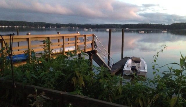 Seacoast NH Lovely Waterfront House near Portsmouth