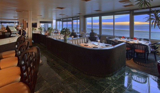 SeaVenture Beach Hotel