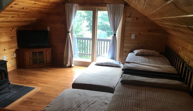 Secluded home in Waterford with access to McWain Pond