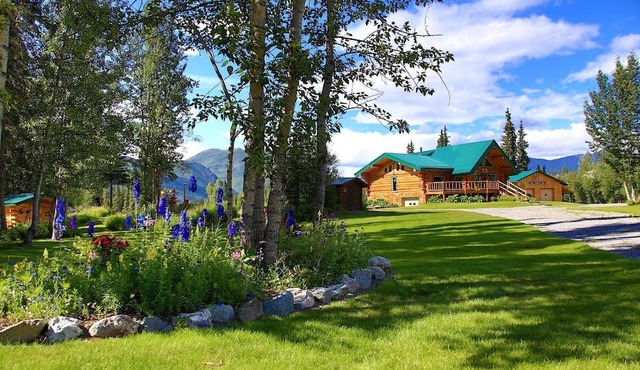 Secluded Rustic Wilderness Lodge & Cabin Retreat with Private Lake, Sauna & Adventure Trails near Tok, Alaska