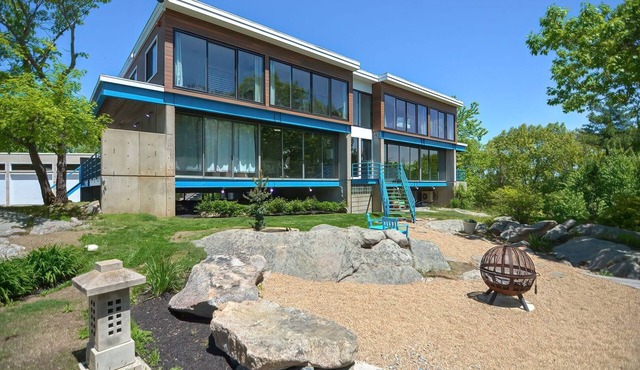 Secluded 20 acre 10BR ultra contemporary retreat
