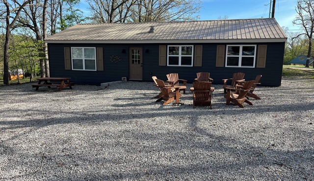 Secluded Waterfront Getaway - Huge Game Room, Fire Pit, 2.5 BR + 5 bed Bunk Room