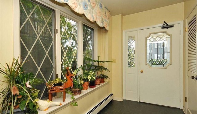 Second Street Suite