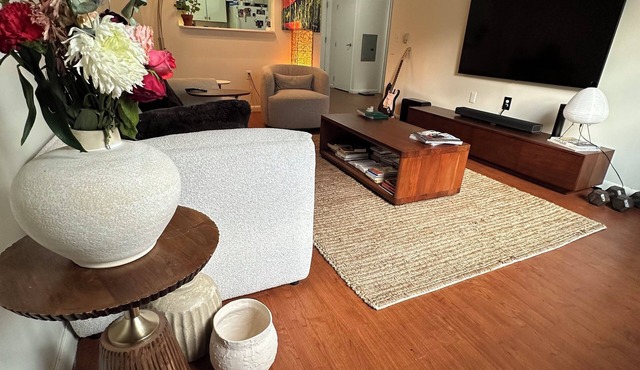 Serene 2-bedroom apartment with AC in vibrant Bronx neighborhood