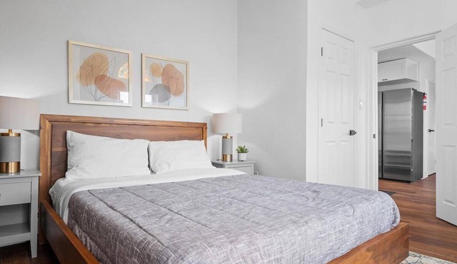 Shadyside, Pittsburgh, Modern and Bright 1 Bedroom with Free Parking