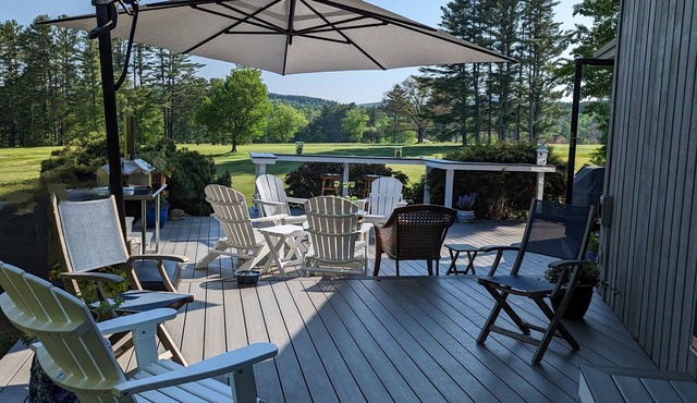 Shaker Bear Guest House- Sleeps 6: 1 King bed, 1 Queen & 2 twins, 2 Full bath's