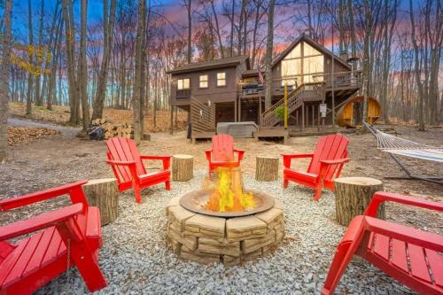 Shenandoah Valley Cabin - Hot Tub & Barrel Sauna