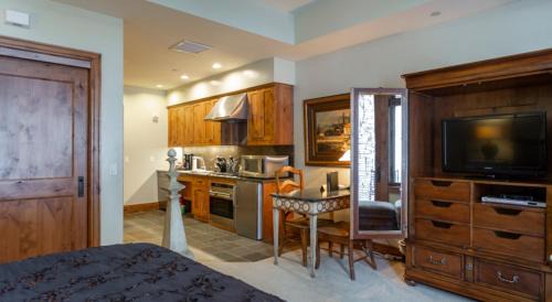 Shooting Star Lodge at Deer Valley Resort - Studio #102