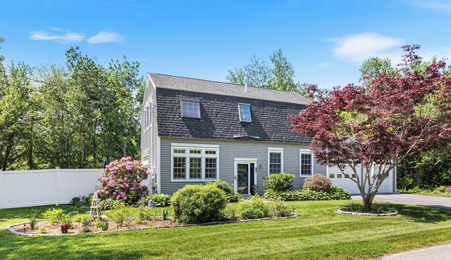 "Shore To Please" Wells, Maine. All the comforts of home. 3 bed, 3 bath, ac +