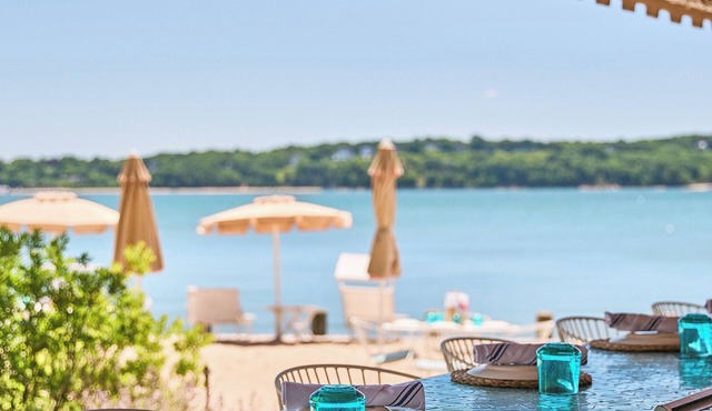 Silver Sands Motel & Beach Bungalows