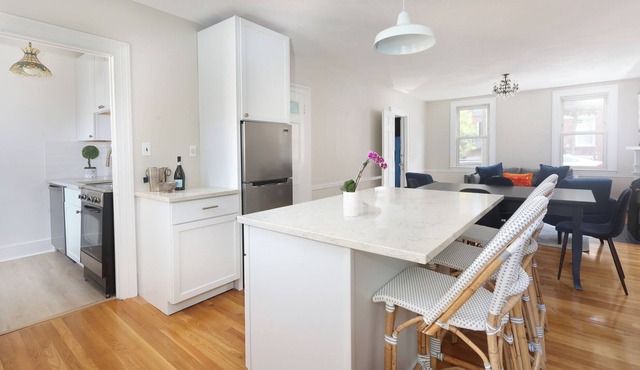 Single family - One Block to the Historic Bunker Hill Monument!