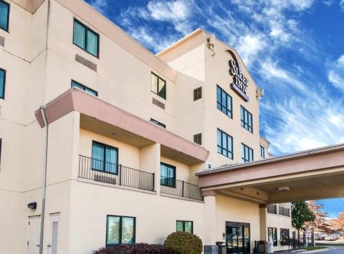 Sleep Inn & Suites Winchester near University