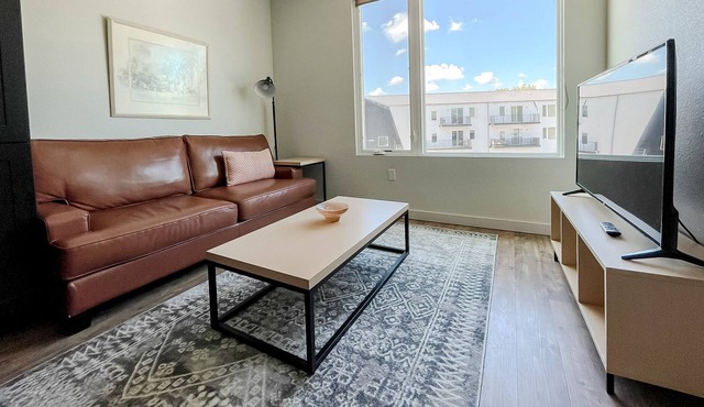 Sleepover: Enticing 1BD/1BA - Bowling Green