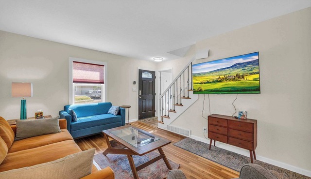 Sleeps 8 4BR Game Room+Hot Tub