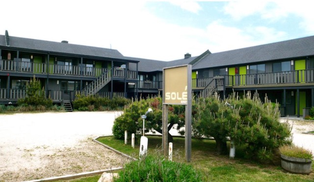 Solé Beach