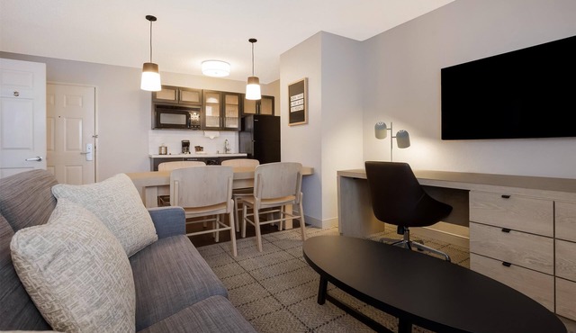 Sonesta Simply Suites Boston Burlington