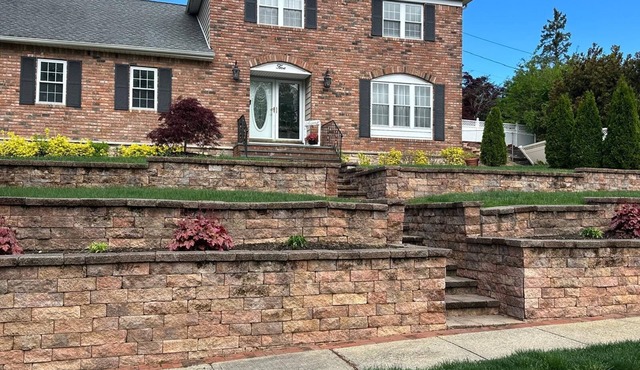 Spacious 4-bedroom townhome, 5 min walk from Bethpage Black